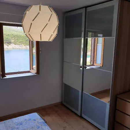 Stella Apsyrtides * Osor