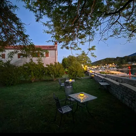 Apartamento Stella Apsyrtides