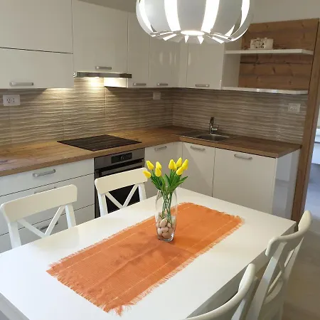 Stella Apsyrtides Apartamento