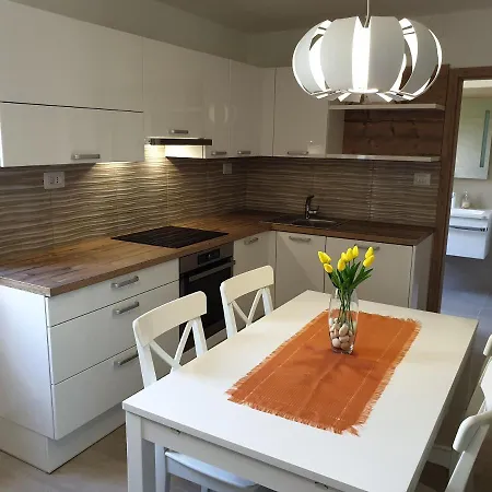 Stella Apsyrtides Apartament