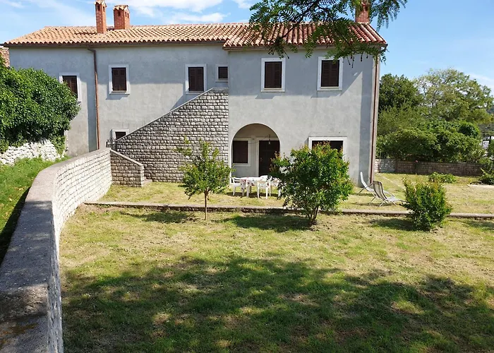 Stella Apsyrtides Osor