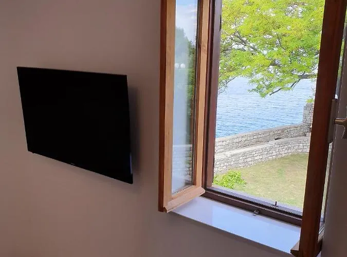 Stella Apsyrtides Osor