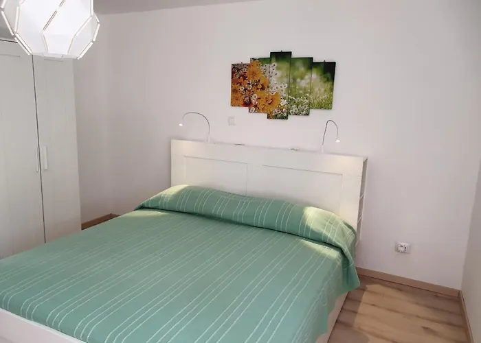 Stella Apsyrtides Osor